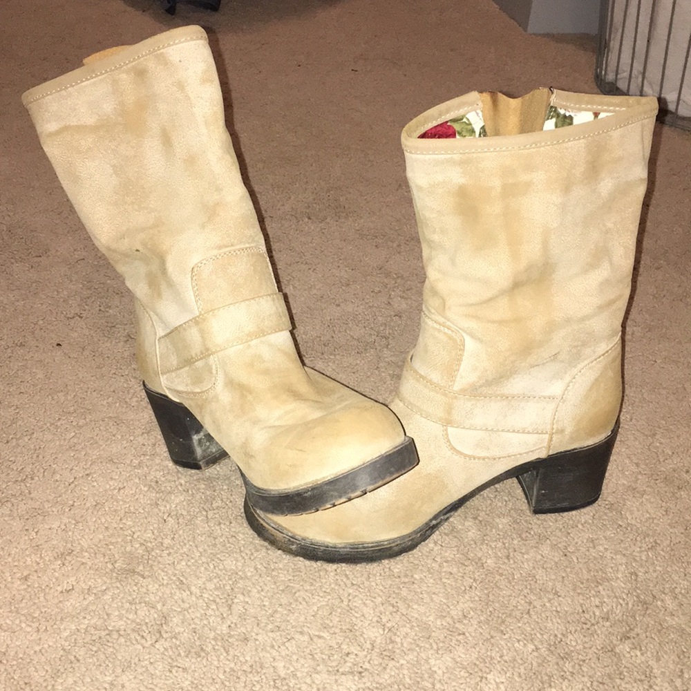 Pair of Rocket Dog boots size 7